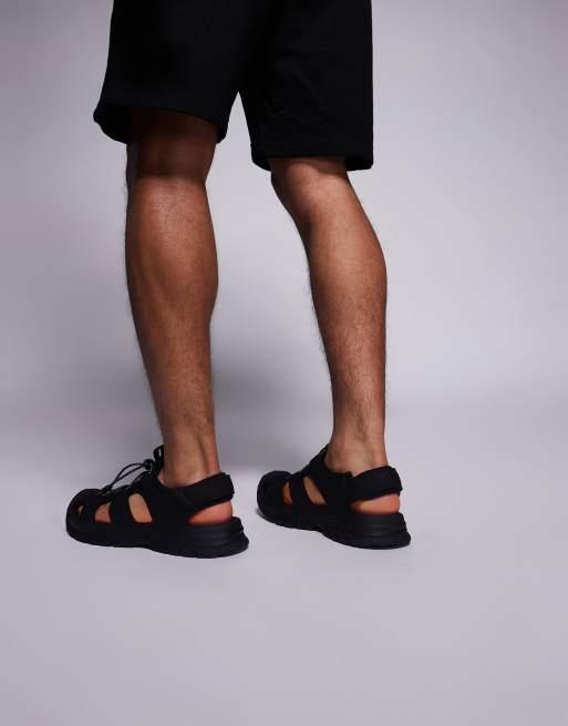 ASOS DESIGN – Svarta fiskarsandaler i techstil, 2 av 4
