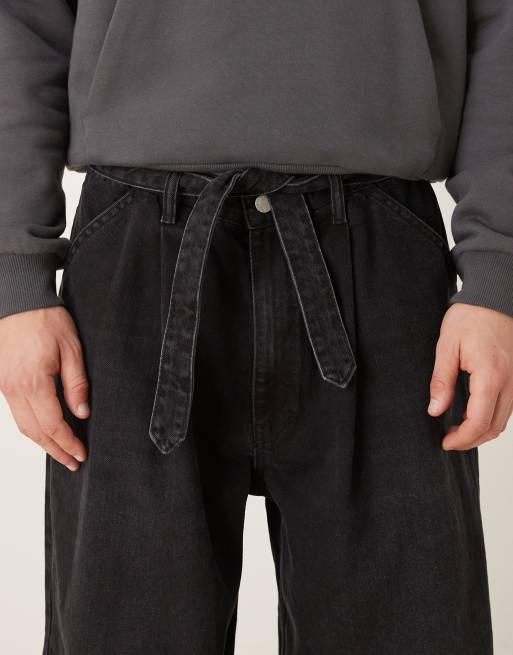ASOS DESIGN – Svarta jeans med vida ben, veck och skärp, 4 av 5