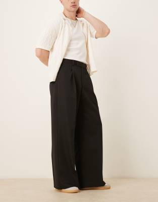 ASOS DESIGN smart loose fit trousers with front pleat in black