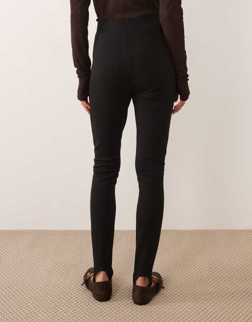 ASOS DESIGN – Svarta leggings i med stråveck och fothällor, 3 av 5