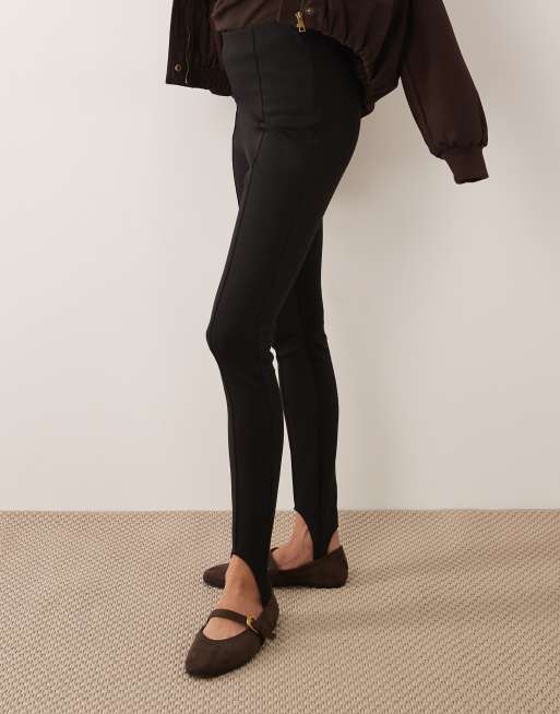 ASOS DESIGN – Svarta leggings i med stråveck och fothällor, 5 av 5