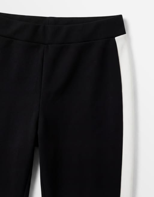 ASOS DESIGN – Svarta leggings med vit sidorand, 8 av 9