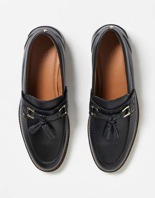 ASOS DESIGN – Svarta loafers i läder med guldfärgad metalldetalj, 3 av 3