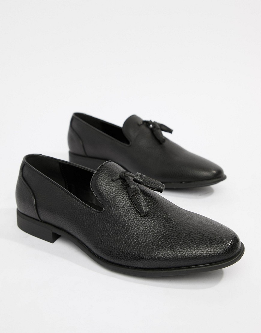 ASOS DESIGN – Svarta loafers med tofsar