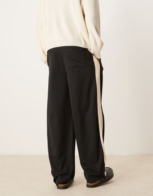 ASOS DESIGN – Svarta mjukisbyxor med extra baggy passform och tejpade detaljer, 4 av 5