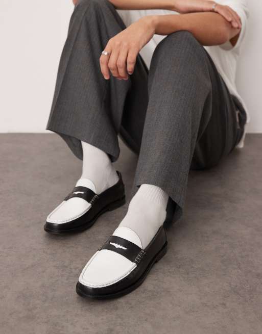 ASOS DESIGN – Svarta och vita pennyloafers i läder, 5 av 5