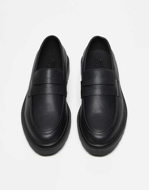 ASOS DESIGN – Svarta pennyloafers med mönstrad sula , 2 av 4