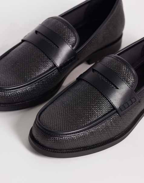 ASOS DESIGN – Svarta pennyloafers med präglad textur - view 1