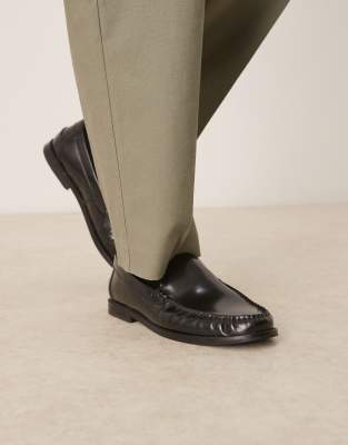 ASOS DESIGN – Svarta pennyloafers med rynkning i läder - view 1
