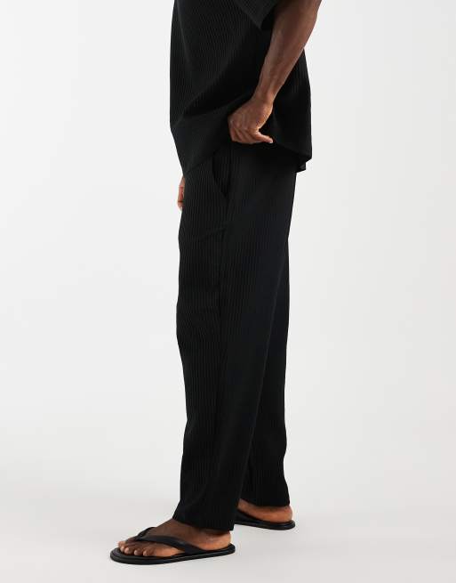 ASOS DESIGN – Svarta, plisserade byxor med avsmalnande passform, del av set, 3 av 5