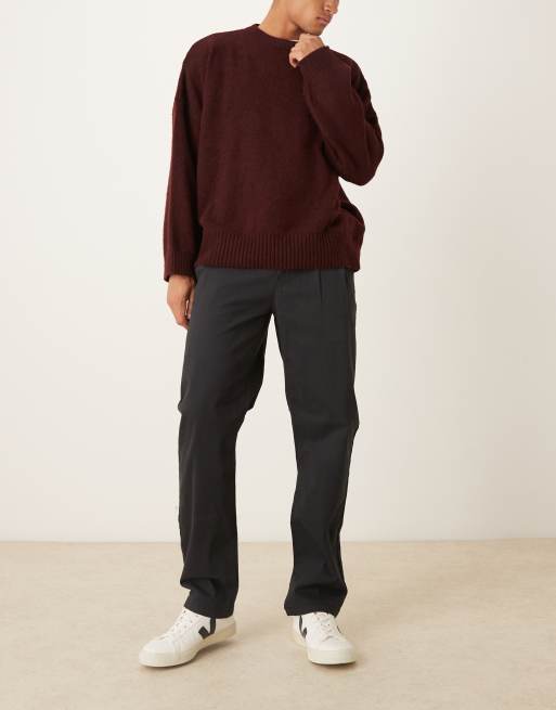ASOS DESIGN – Svarta, raka byxor med veck och indragningar i sidan, 2 av 5