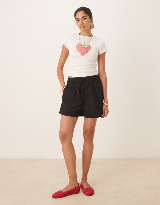 ASOS DESIGN – Svarta shorts i linnestil med dra på-design, 2 av 4