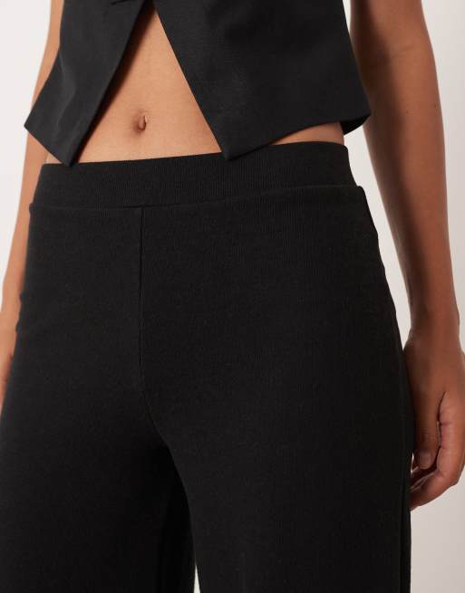 ASOS DESIGN – Svarta, supermjuka byxor med vida ben, 3 av 5