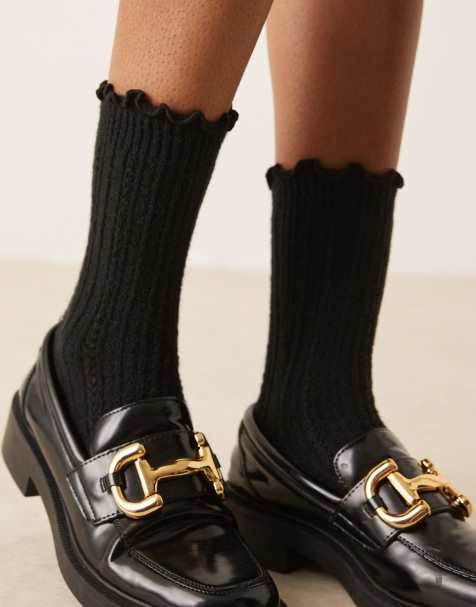 ASOS DESIGN – Svarta, virkade ankelstrumpor med volangkant - view 1