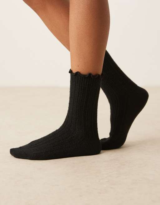 ASOS DESIGN – Svarta, virkade ankelstrumpor med volangkant