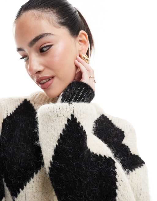 ASOS DESIGN – Svartvit, argylemönstrad tröja i stickad yllemix, 4 av 4