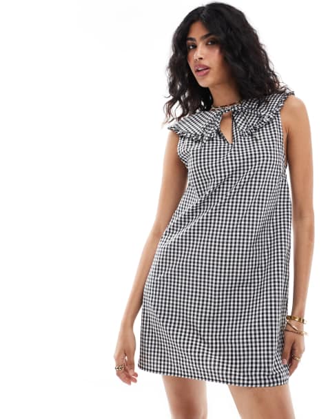 ASOS DESIGN – Svartvit, ginghamrutig miniklänning med volangkrage - view 1