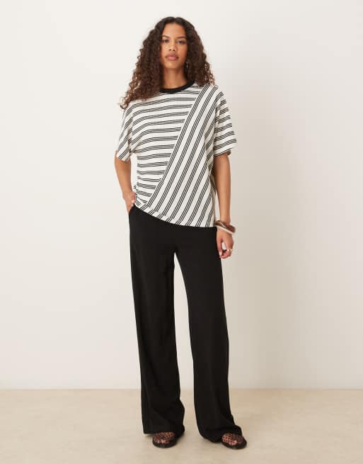 ASOS DESIGN – Svartvit t-shirt i oversize med ränder, 3 av 4