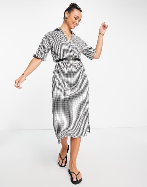 ASOS DESIGN – Svartvitrutig skjortklänning i midilängd med skärp och korta ärmar