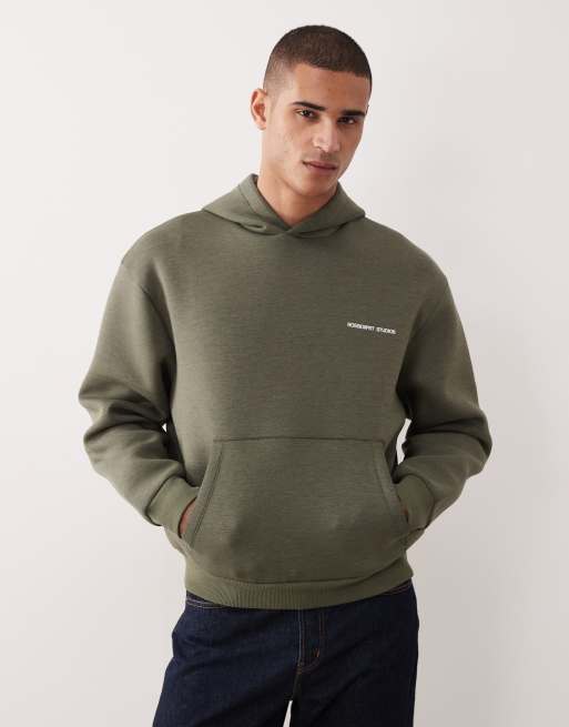 ASOS DESIGN - Sweat à capuche décontracté en imitation néoprène avec inscription - Olive cendré, 3 de 5