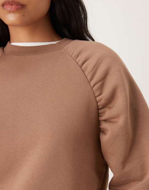 ASOS DESIGN - Sweat oversize à manches raglan avec détail froncé - Taupe, 3 de 4