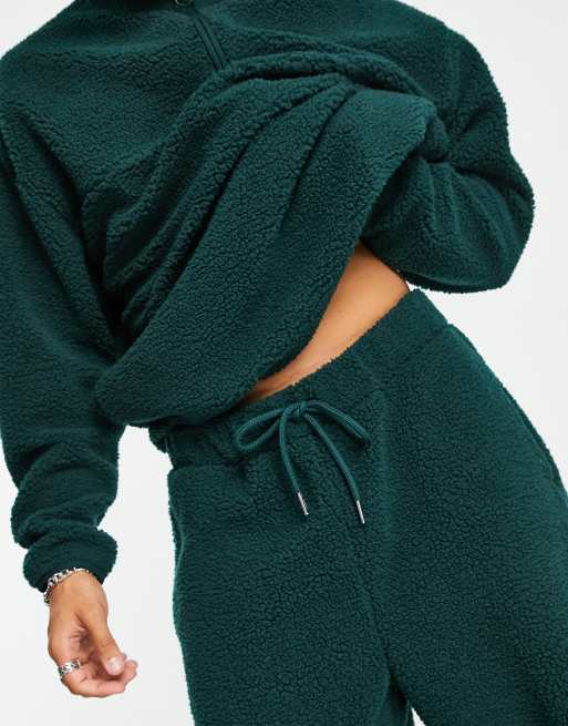 ASOS DESIGN - Sweat oversize d'ensemble duveteux à col zippé en imitation peau de mouton - Vert foncé, 3 de 4