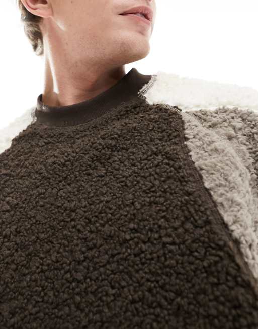 ASOS DESIGN - Sweat oversize imitation peau de mouton avec empiècements effet color block - neutre, 2 de 4