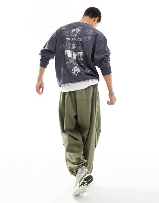 ASOS DESIGN - Sweat-shirt oversize à motif au dos - Gris, 3 de 4