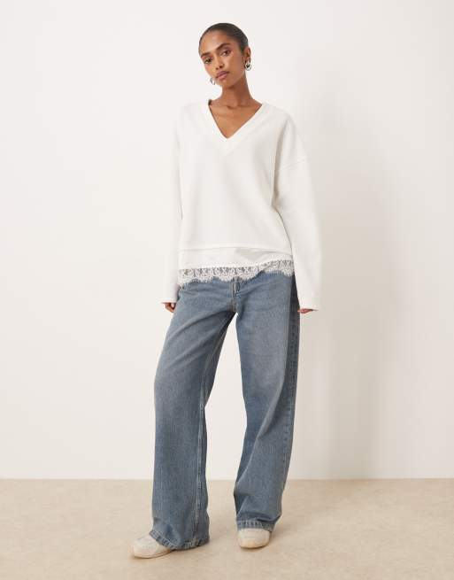 ASOS DESIGN - Sweat ultra doux à col V et empiècement en dentelle - Blanc hivernal, 2 de 4