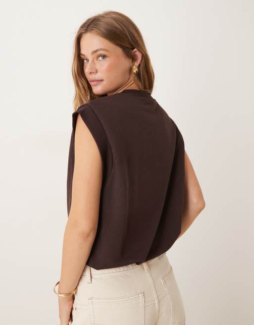 ASOS DESIGN – Sweatoberteil in Dunkelbraun mit Ballonsaum und Kordeldetail, Kombiteil, 3 von 4