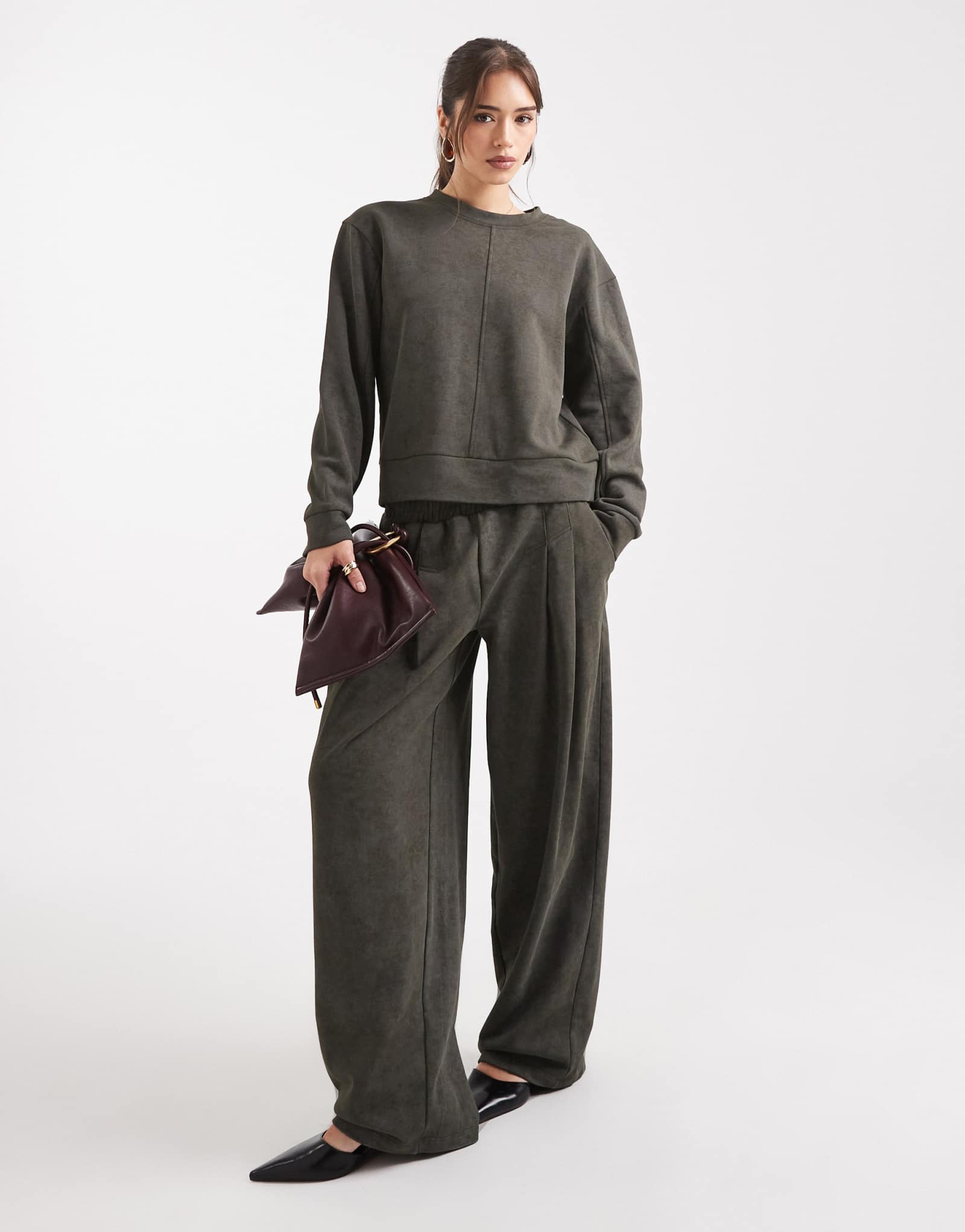 Дизайнерские спортивные брюки ASOS зеленого цвета хаки - часть комплекта