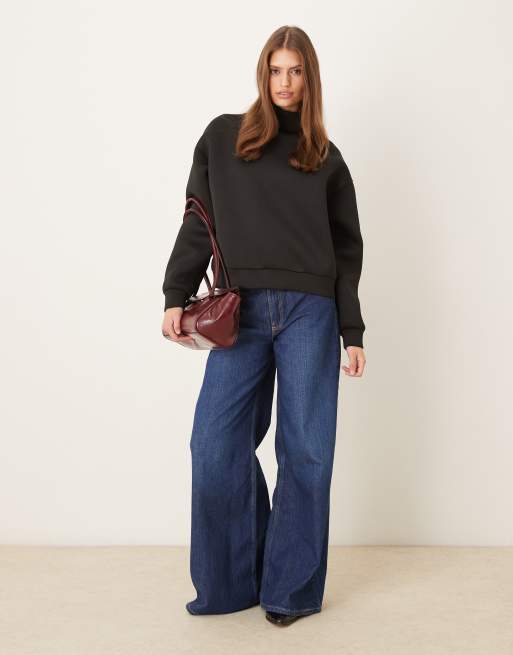 ASOS DESIGN – Sweatshirt aus neoprenartigem Stoff in Schwarz mit Stehkragen, 2 von 4
