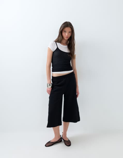 ASOS DESIGN sweatshirt fabric short capris in black - view 1