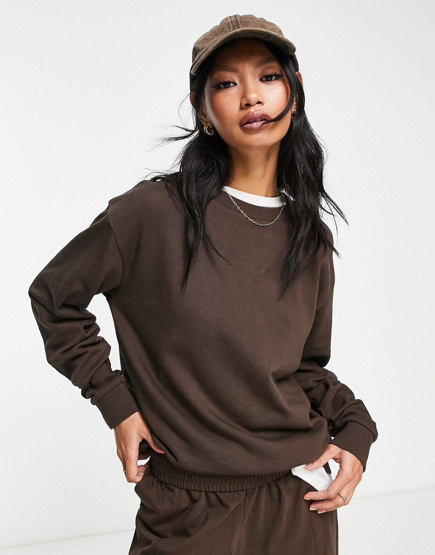 ASOS DESIGN sweatshirt in chocolate-Brown