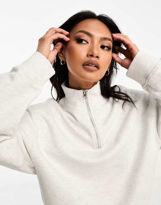 ASOS DESIGN – Sweatshirt in Eisgrau meliert mit kurzem Reißverschluss, 3 von 4
