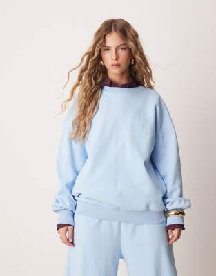 ASOS DESIGN - Sweatshirt in Himmelblau mit Ballonärmeln