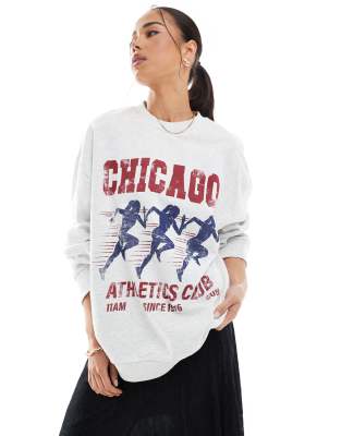 ASOS DESIGN - Sweatshirt in meliertem Eisgrau mit „Chicago Athletics"-Print