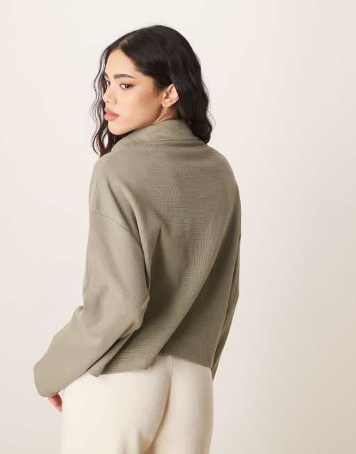 ASOS DESIGN – Sweatshirt in Minzgrün mit kurzem Reißverschluss und Waffelstruktur, 3 von 4