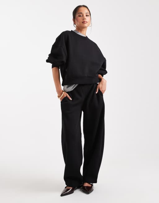 ASOS DESIGN – Sweatshirt in Schwarz mit Ballonärmeln und angerauter Innenseite, 2 von 4