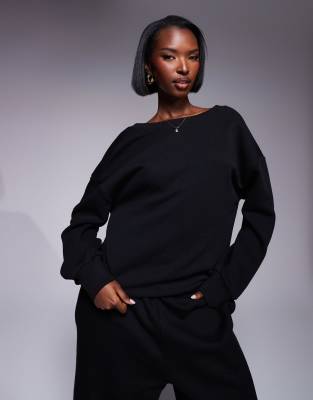 ASOS DESIGN - Sweatshirt in Schwarz mit v-förmigem Rückenausschnitt