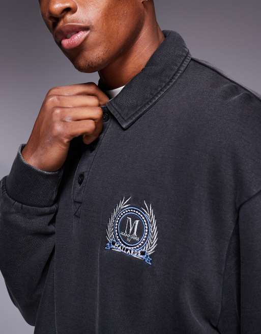 ASOS DESIGN – Sweatshirt in schwarzer Acid-Waschung mit Polokragen und Brustprint, 2 von 4