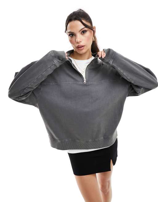 ASOS DESIGN – Sweatshirt in verwaschenem Anthrazit mit kurzem Reißverschluss