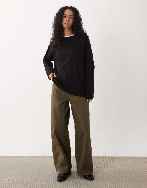 ASOS DESIGN Sweatshirt-Kombiteil mit Rundhalsausschnitt und langen Ärmeln in Schwarz, 4 von 4