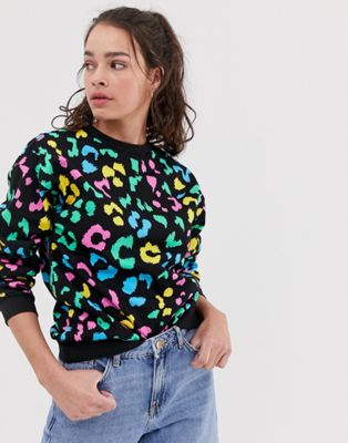 ASOS DESIGN – Sweatshirt med djurmönster i neon-Svart
