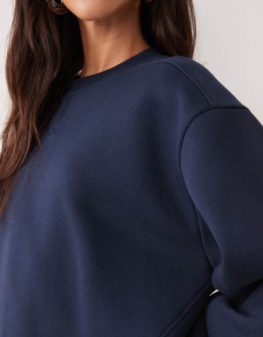 ASOS DESIGN sweatshirt med rund halsringning i marinblått set, 3 av 4