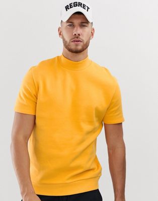 ASOS DESIGN - Sweatshirt met korte mouwen en col in geel