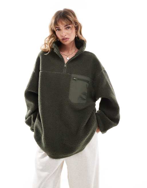 ASOS DESIGN - Sweatshirt van borgfleece en nylon met korte rits in kaki