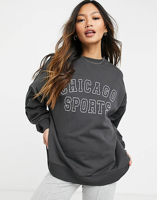  sweatshirt with chicago sport graphic in charcoal 