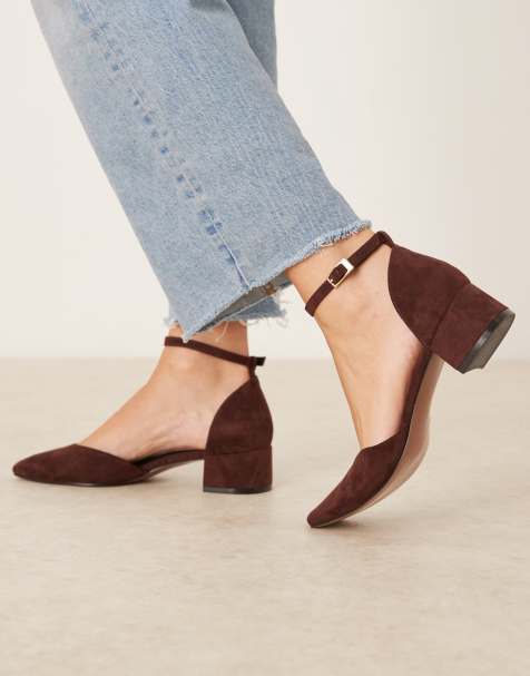 ASOS DESIGN – Sweet – Czekoladowe zamszowe buty na średnim obcasie klockowym - view 1