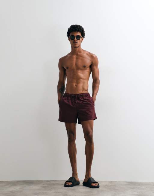 ASOS DESIGN swim shorts in short length in burgundy, 3 of 5
